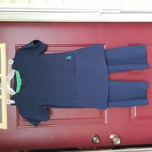 Carhartt 2 piece scrub set.